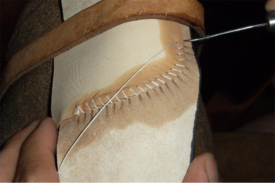 Techniques: Sewing the Heel Stiffener - Chopine, Zoccolo, and Other